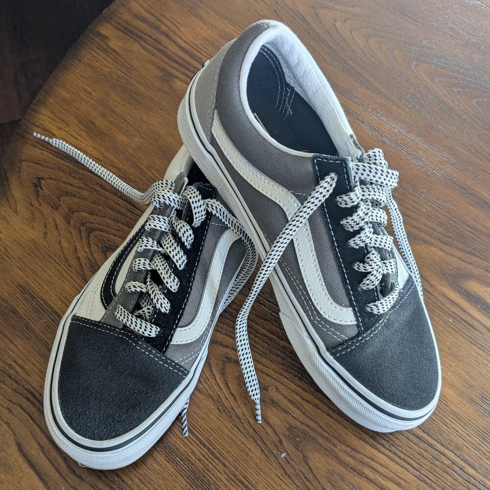 Vans Old Skool Core Classics Sz 6 NEW